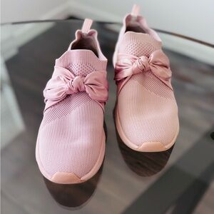 Mark Nason x Skechers Modern Jogger Debbie Bow Sneakers Pink - Size 9